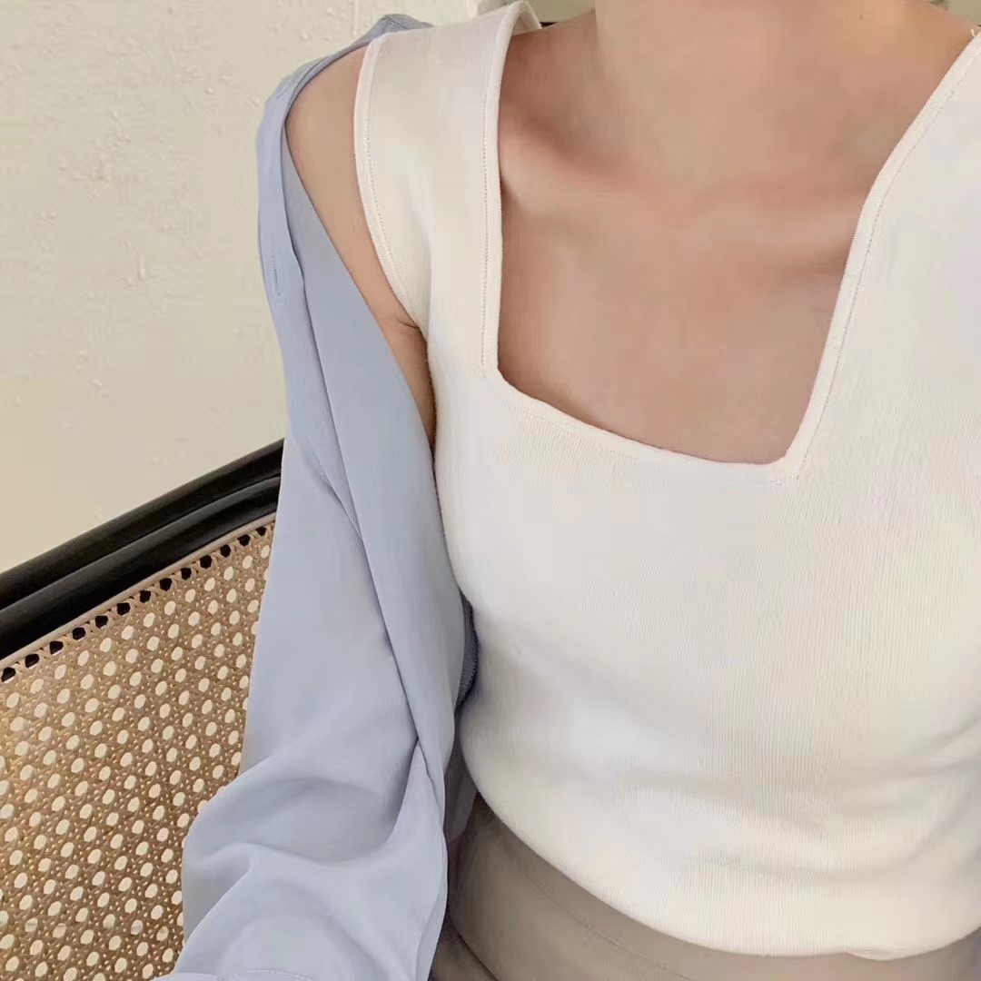 蓝色