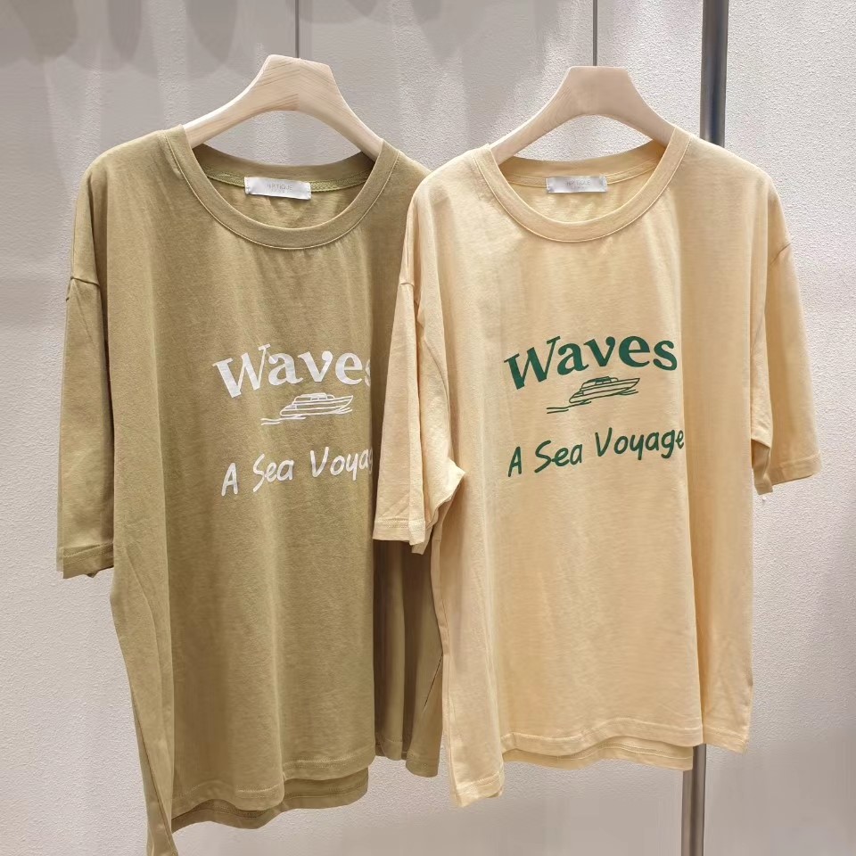 草绿色