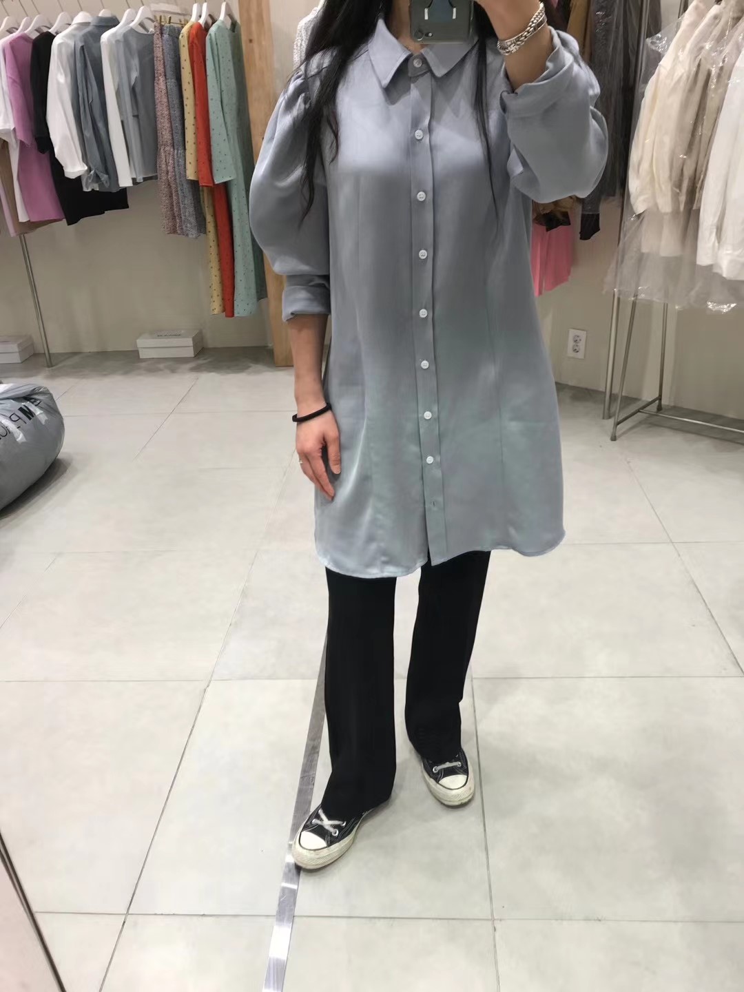 蓝色