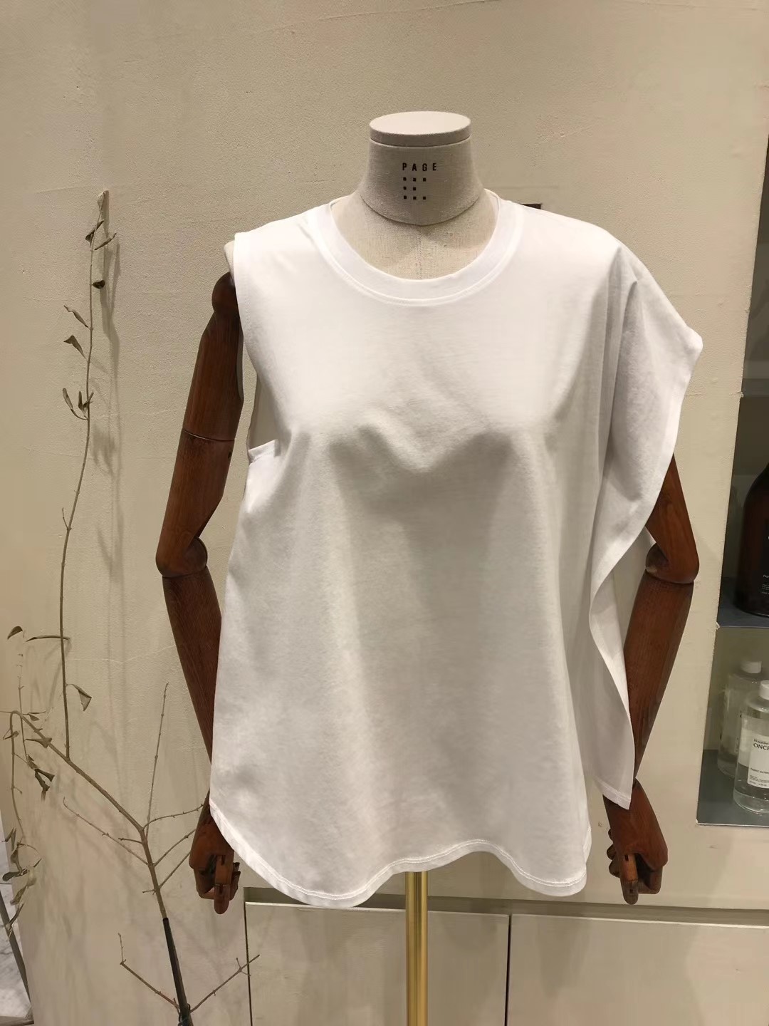 白色