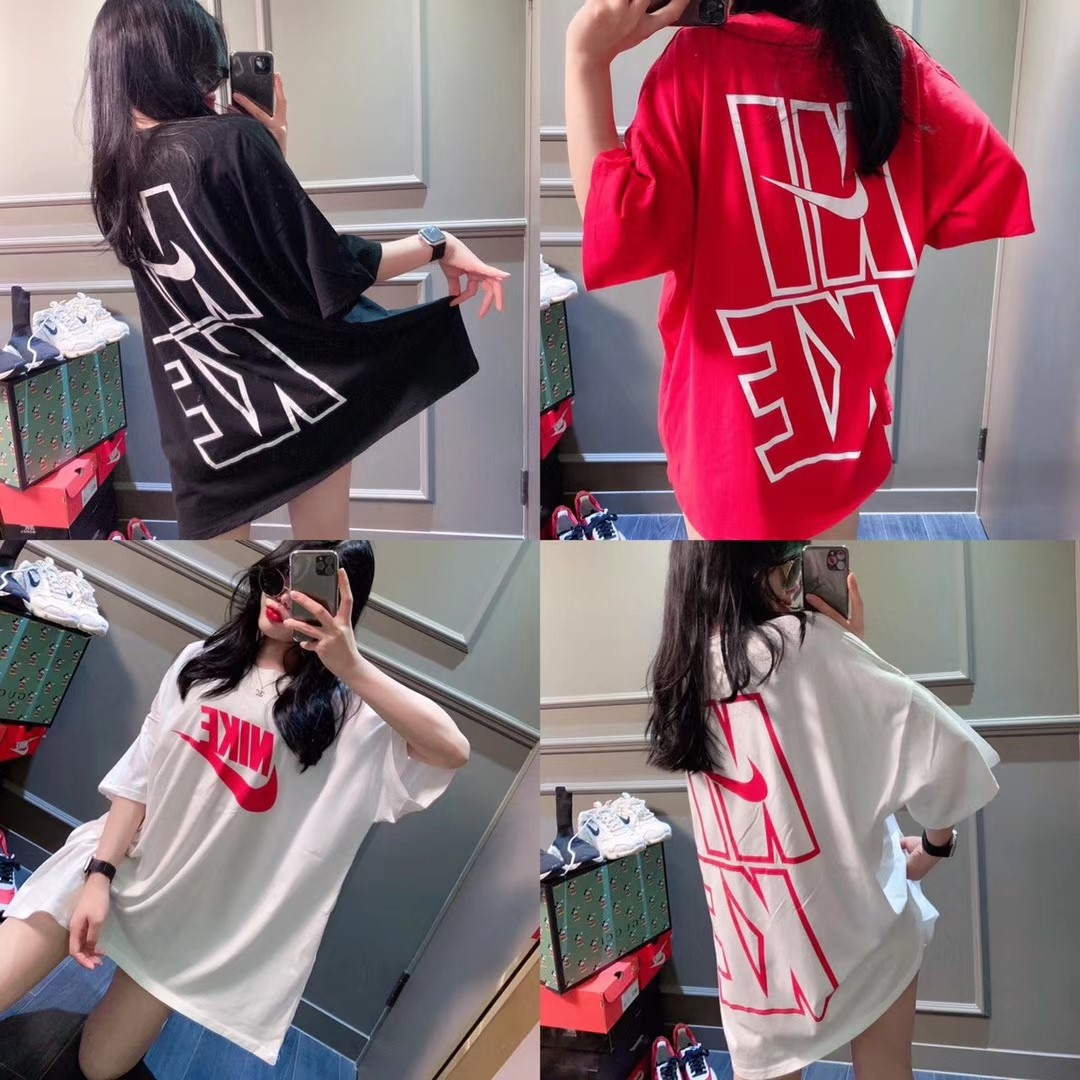 红色