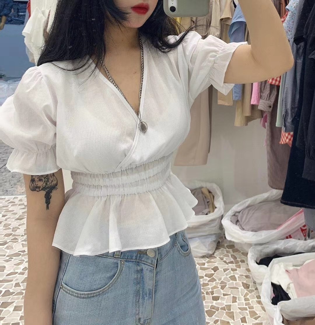 白色