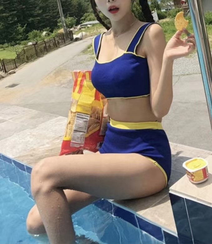 蓝色