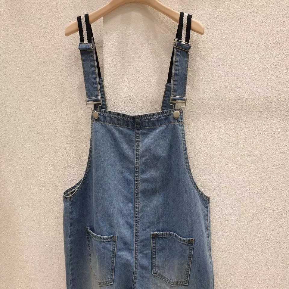 蓝色