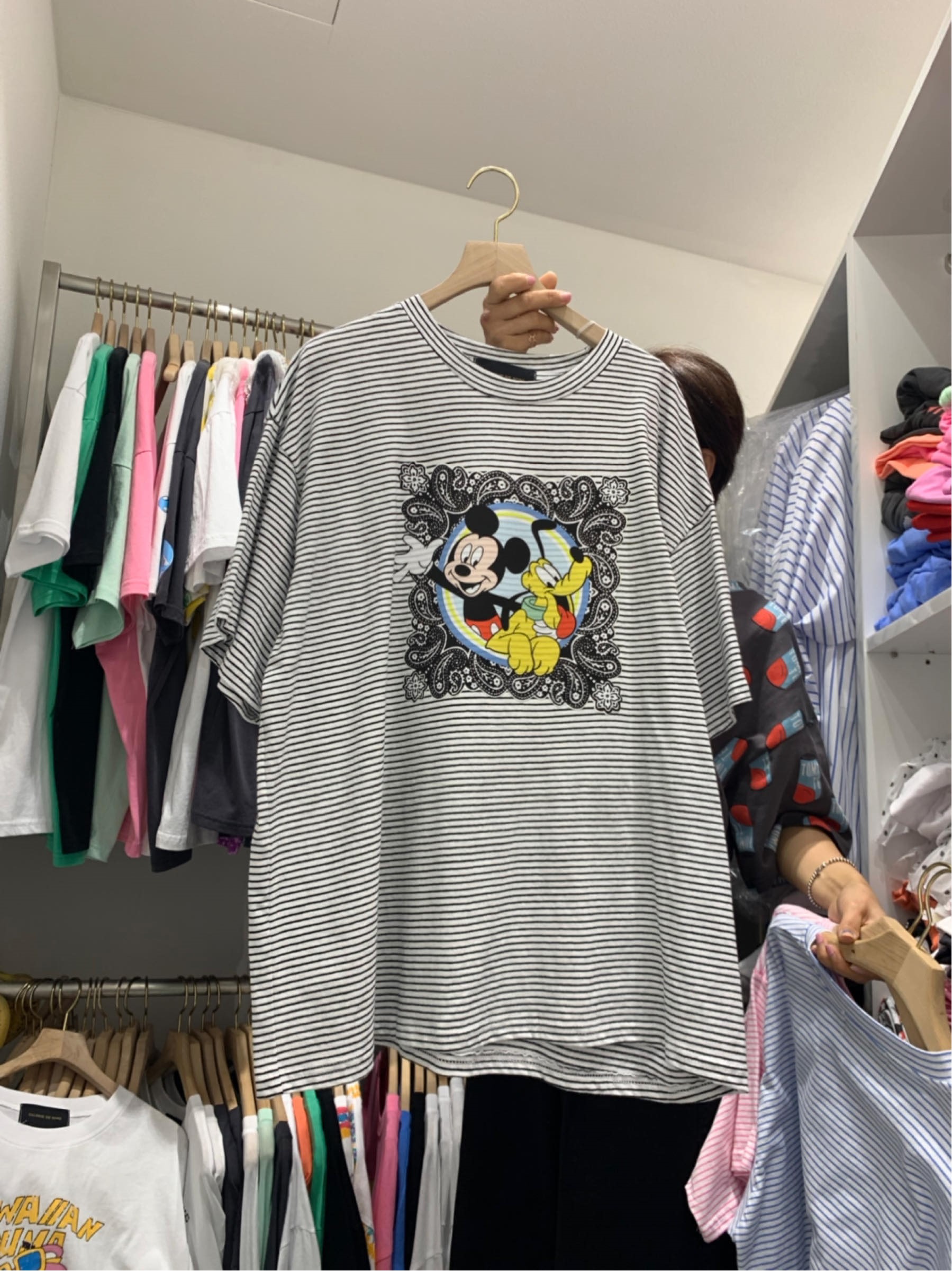 灰色