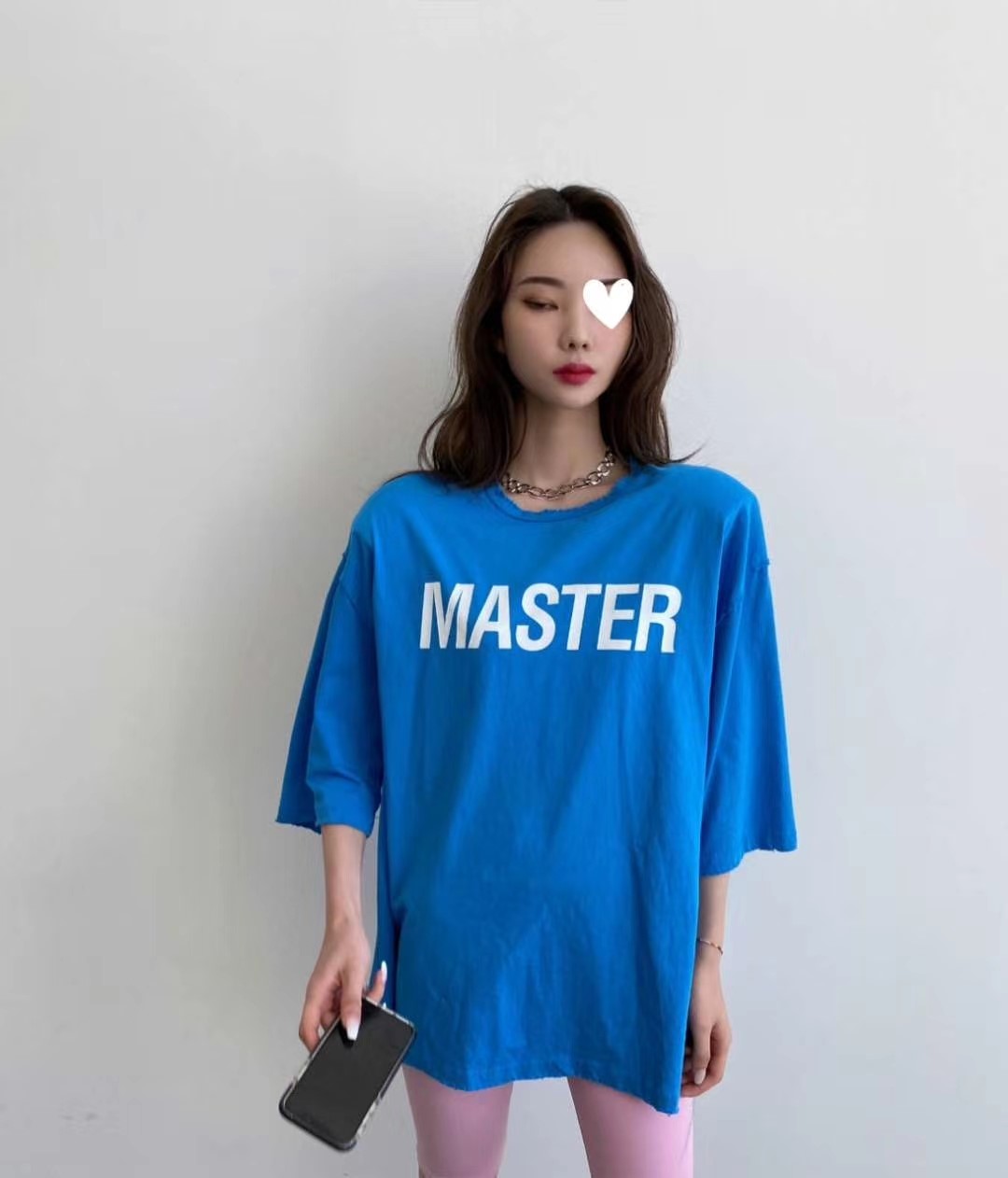 粉红色