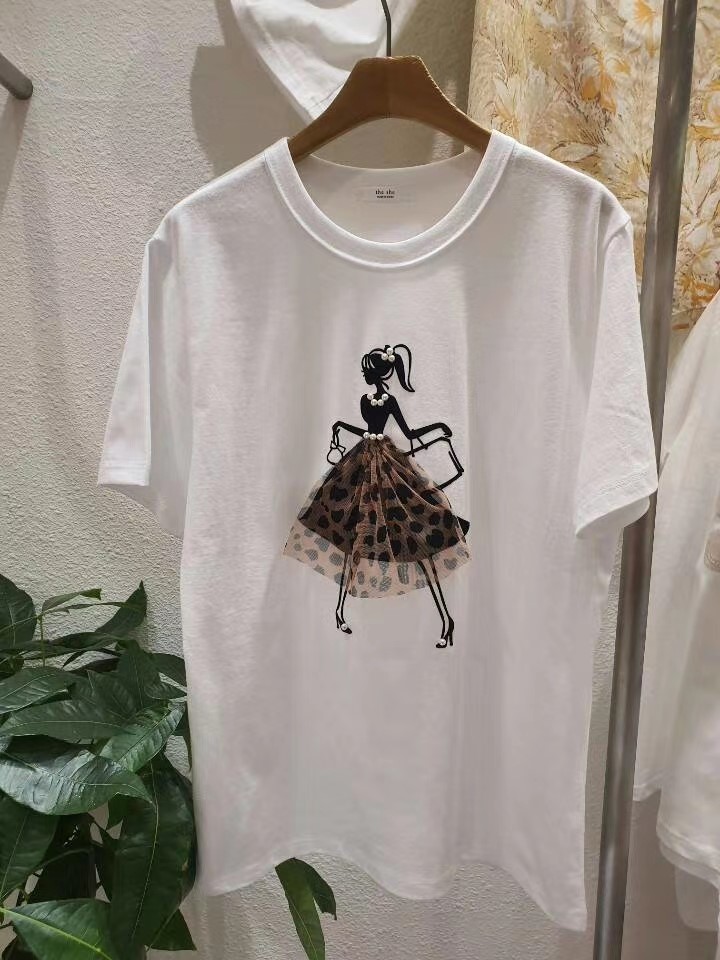 白色