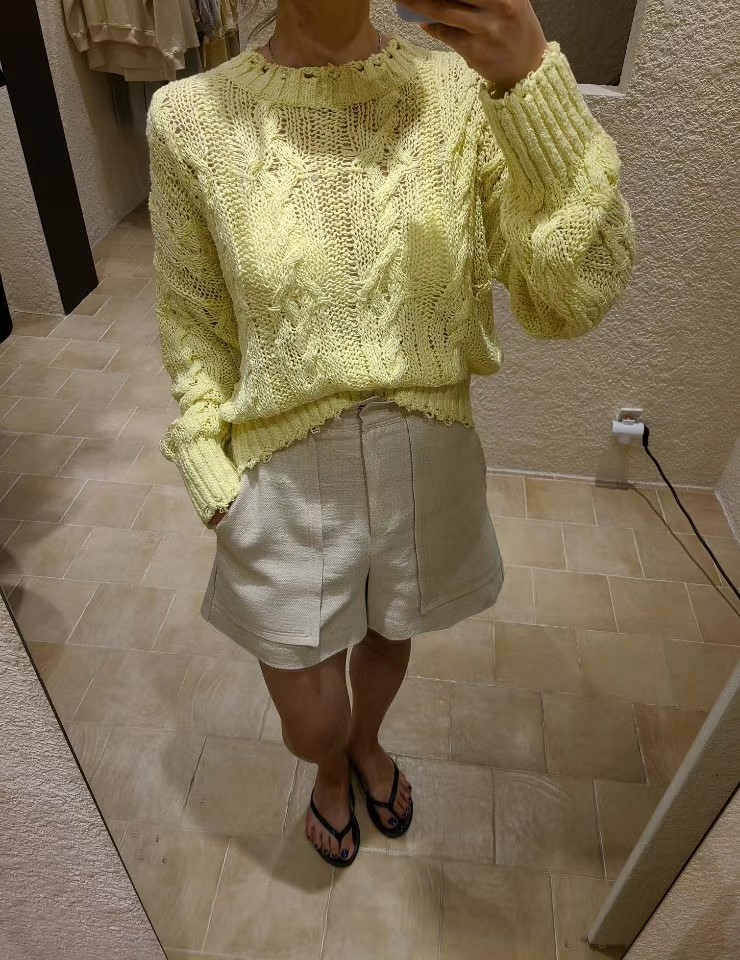 黄色