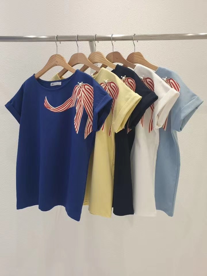 蓝色