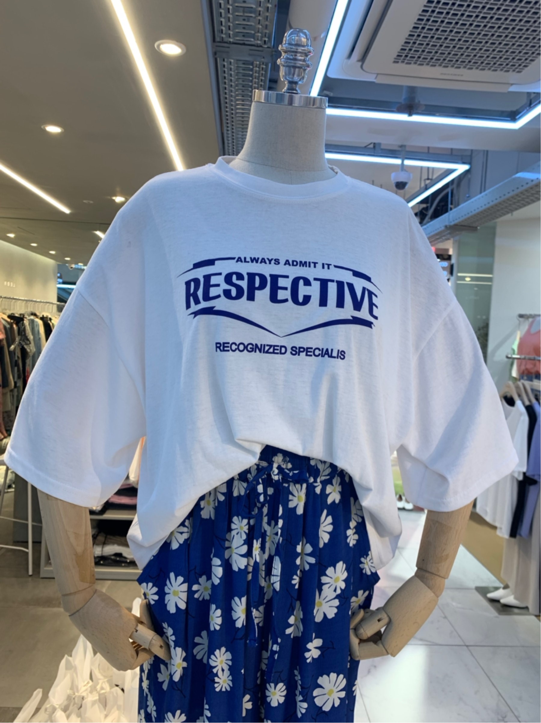 白色