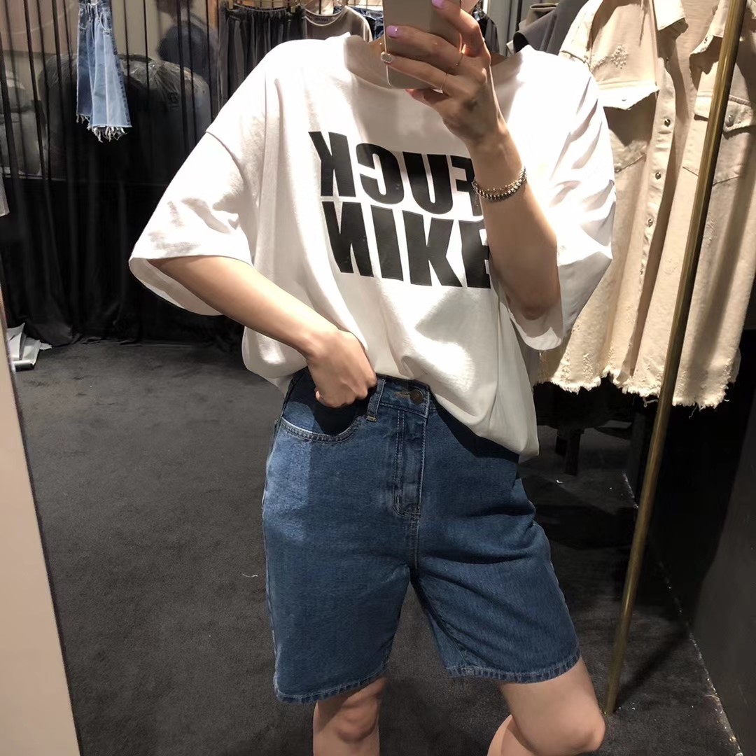 白色