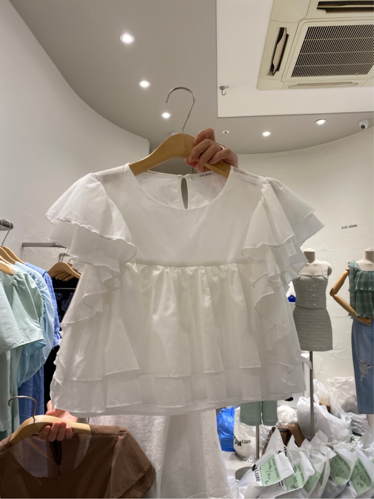 白色