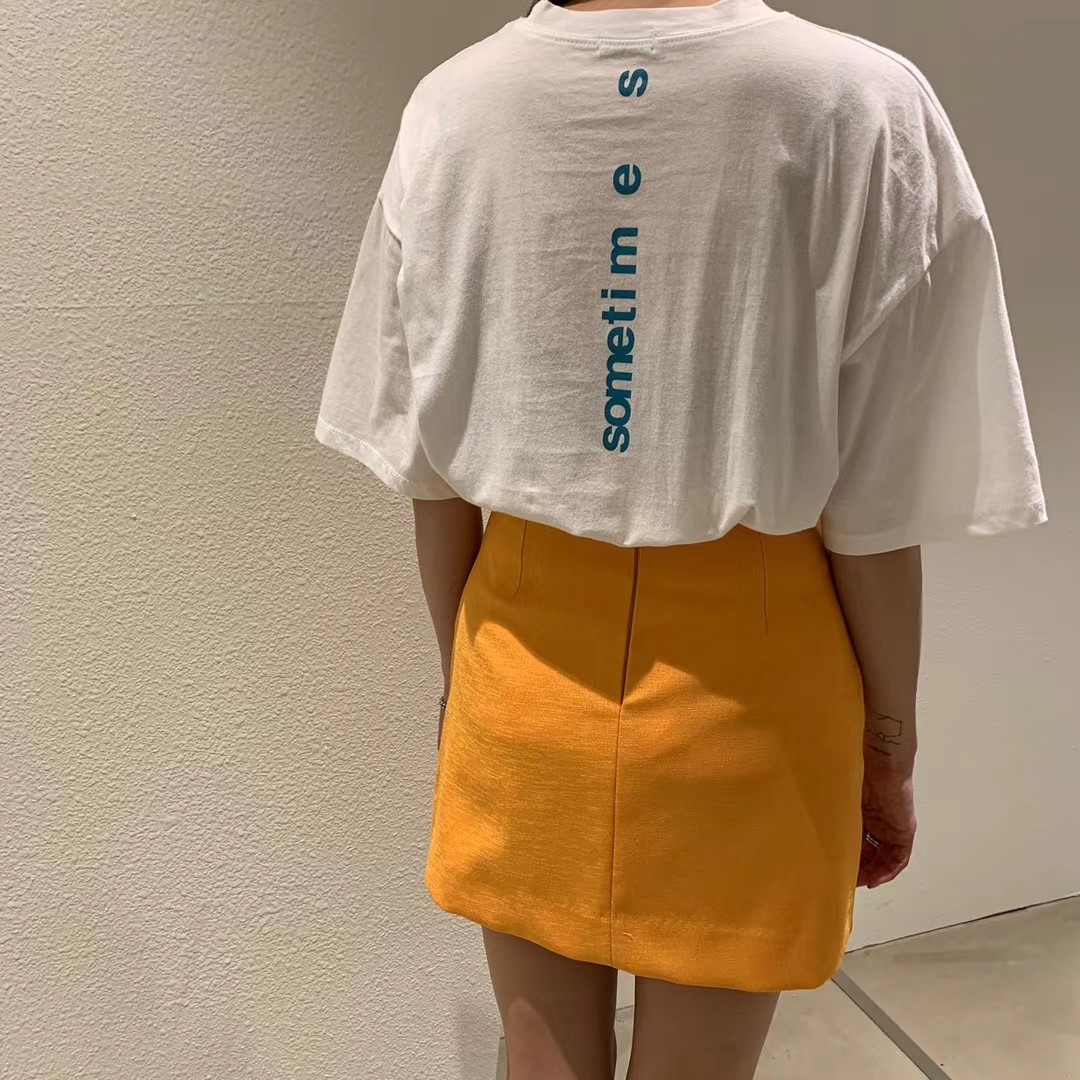 白色