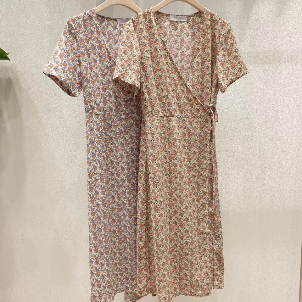 黄色