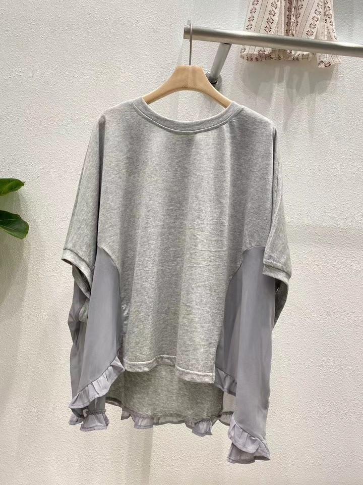 灰色