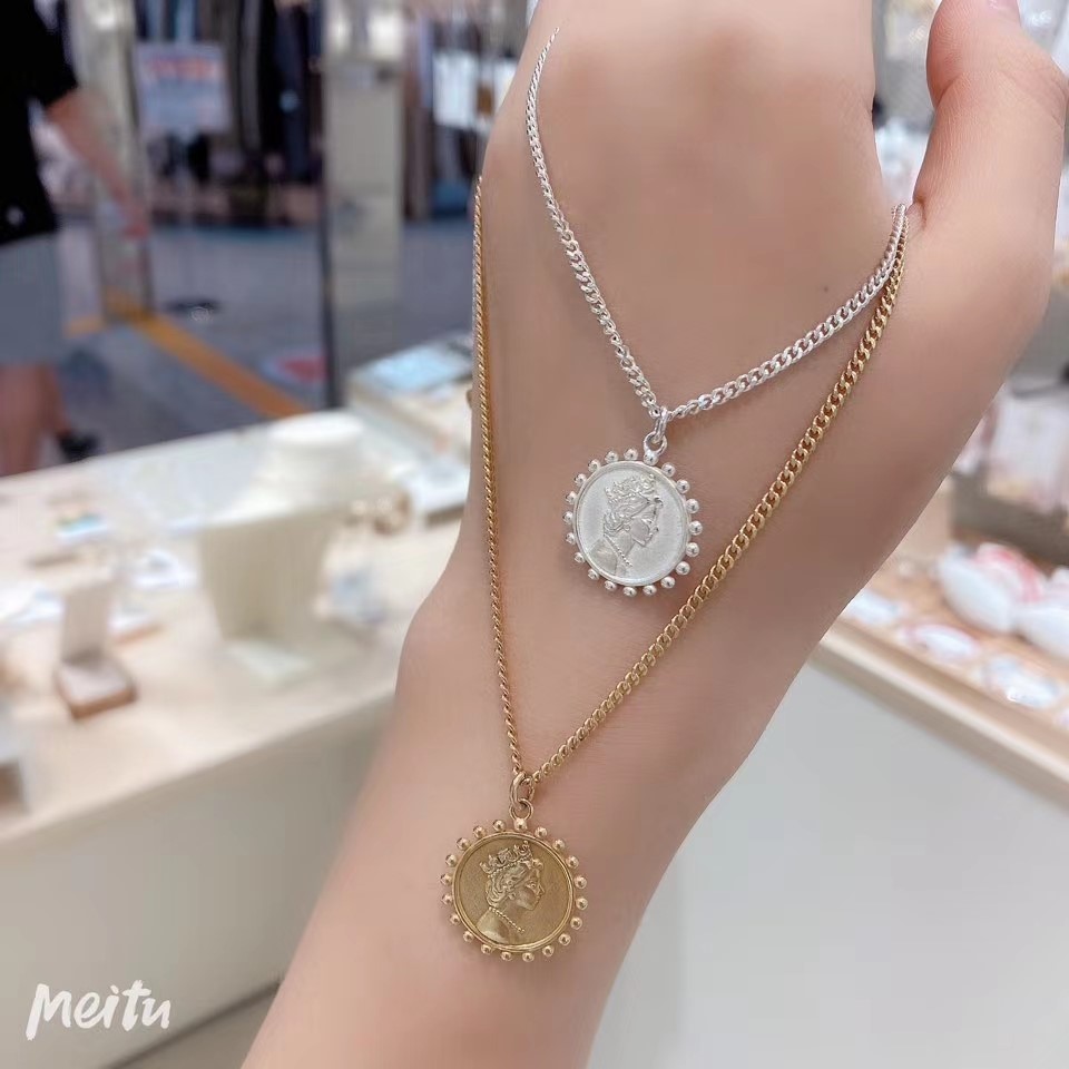 银色