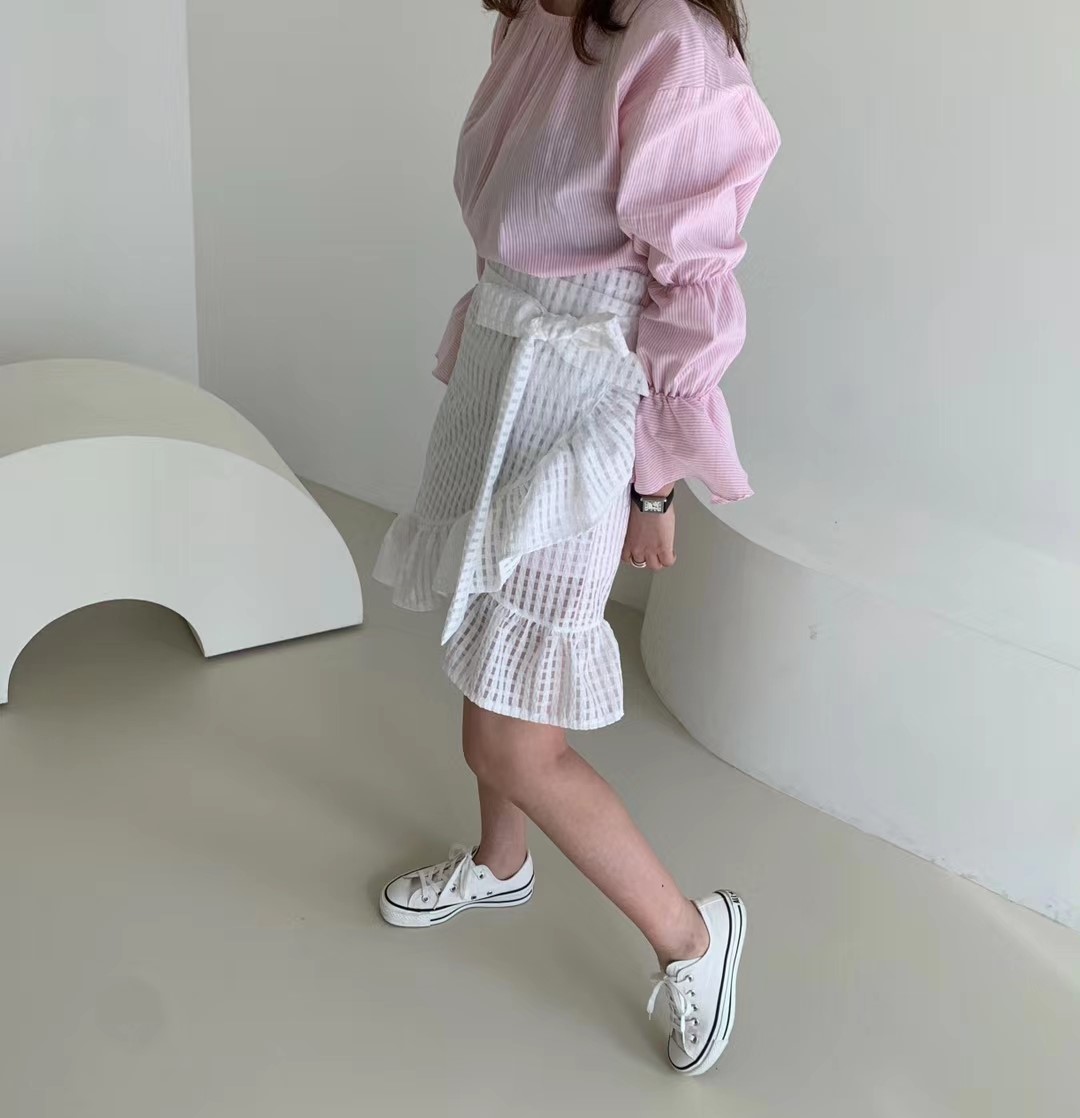 白色