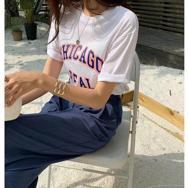 白色