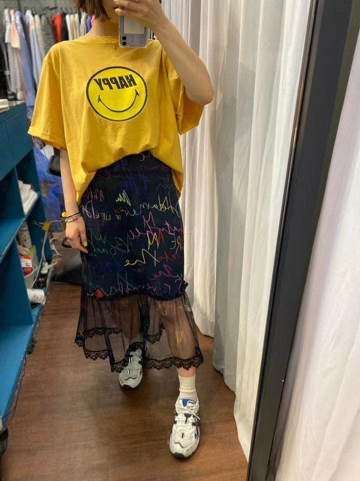 黄色