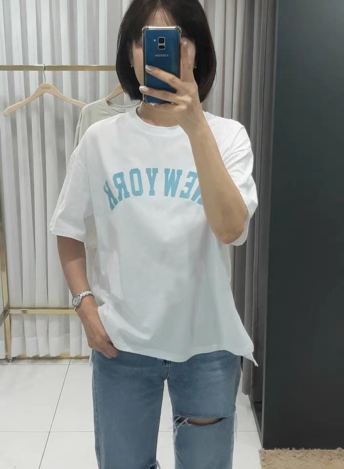 白色