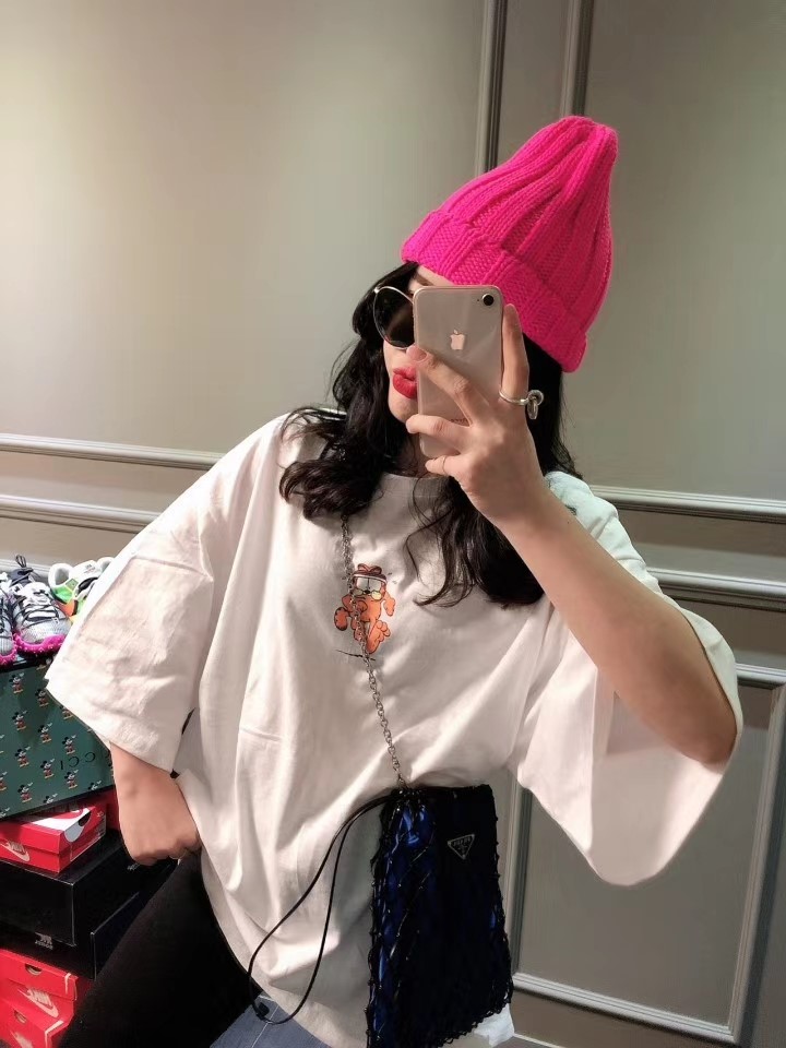 白色