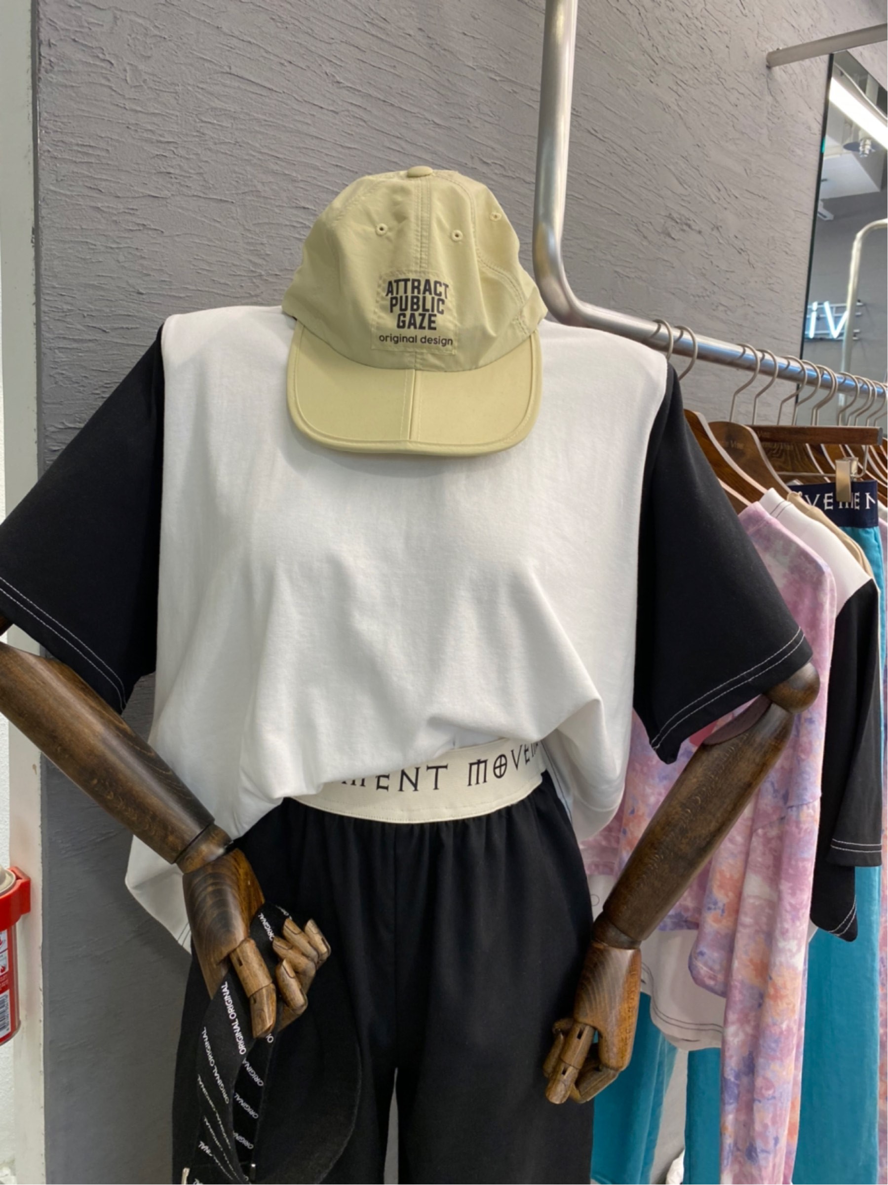 白色