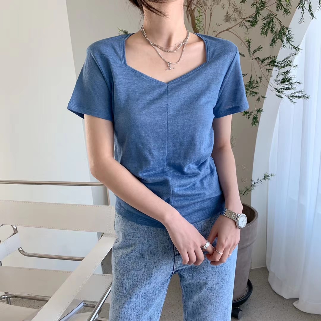 蓝色