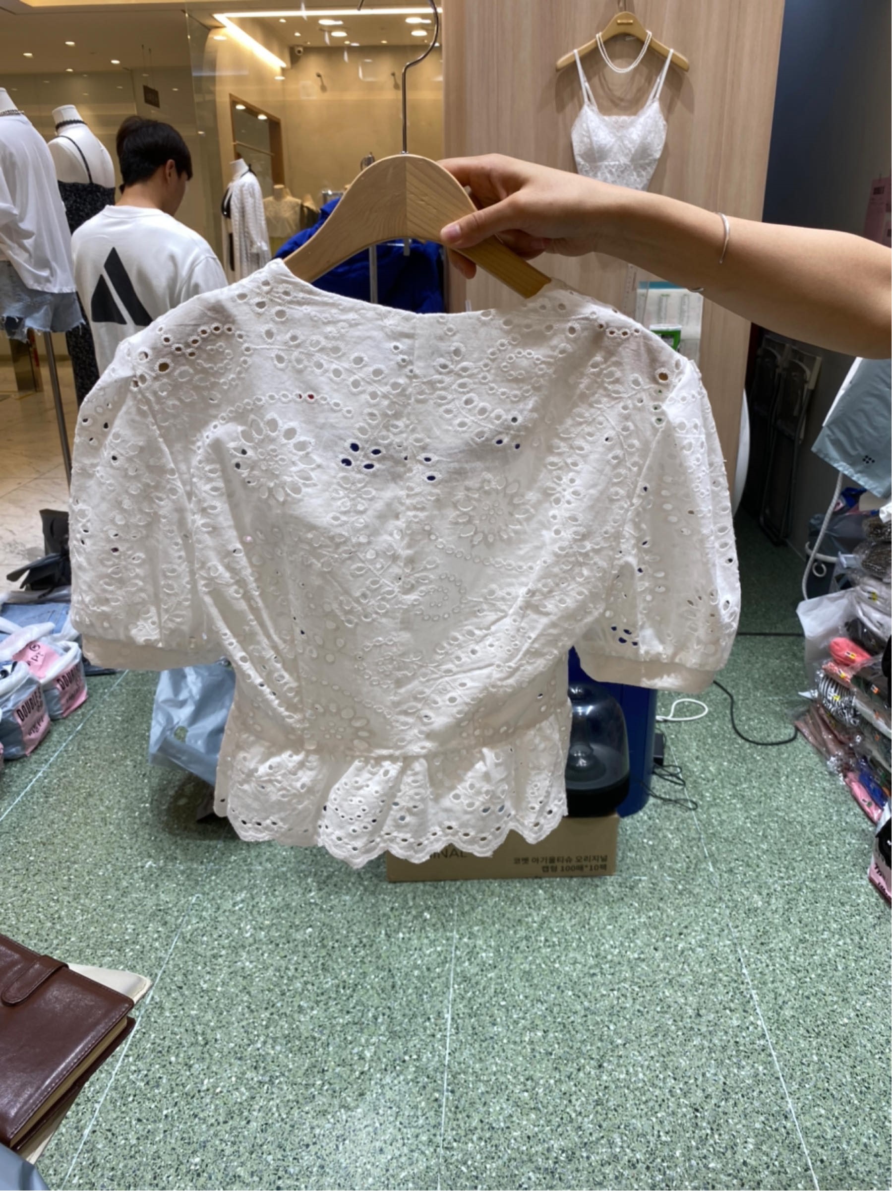 白色
