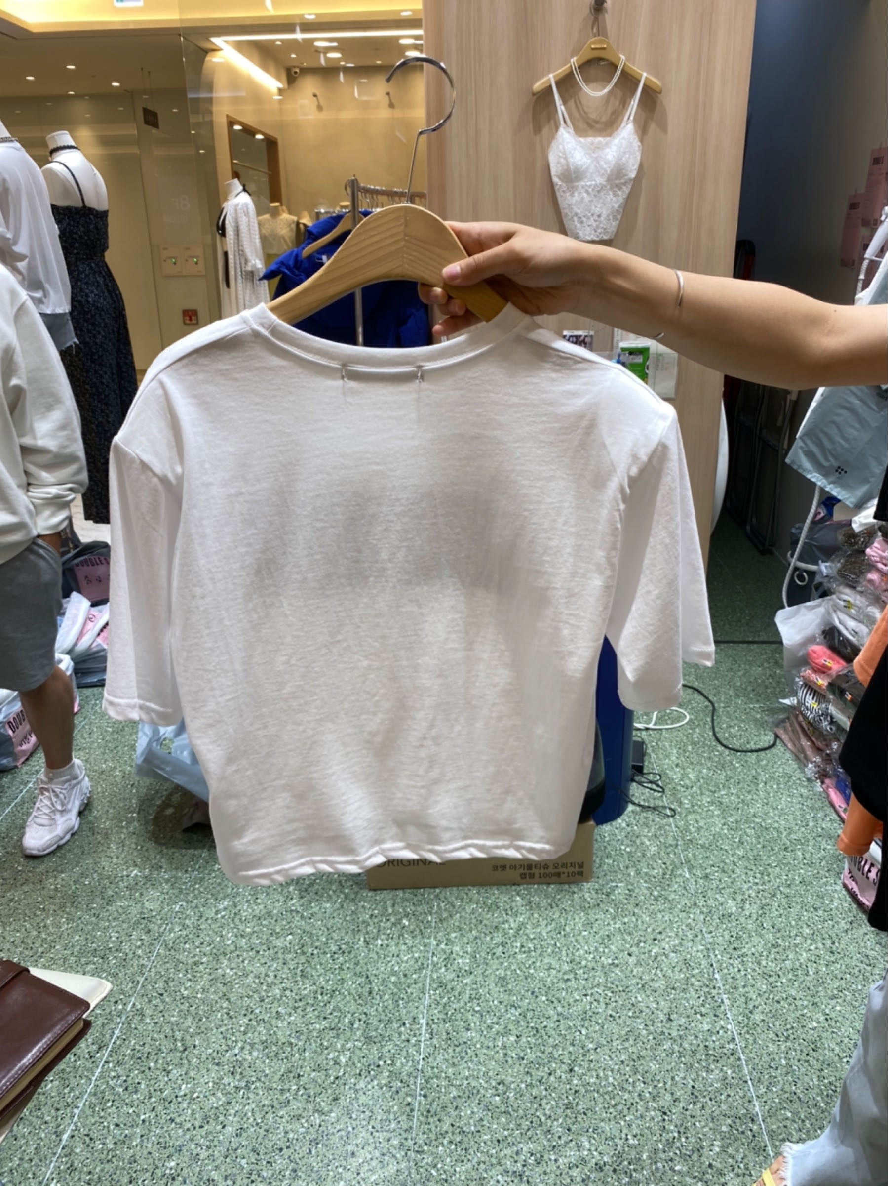 白色