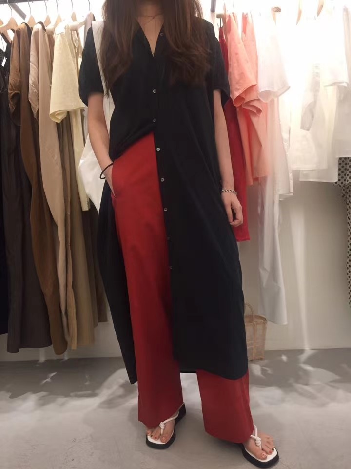 深灰