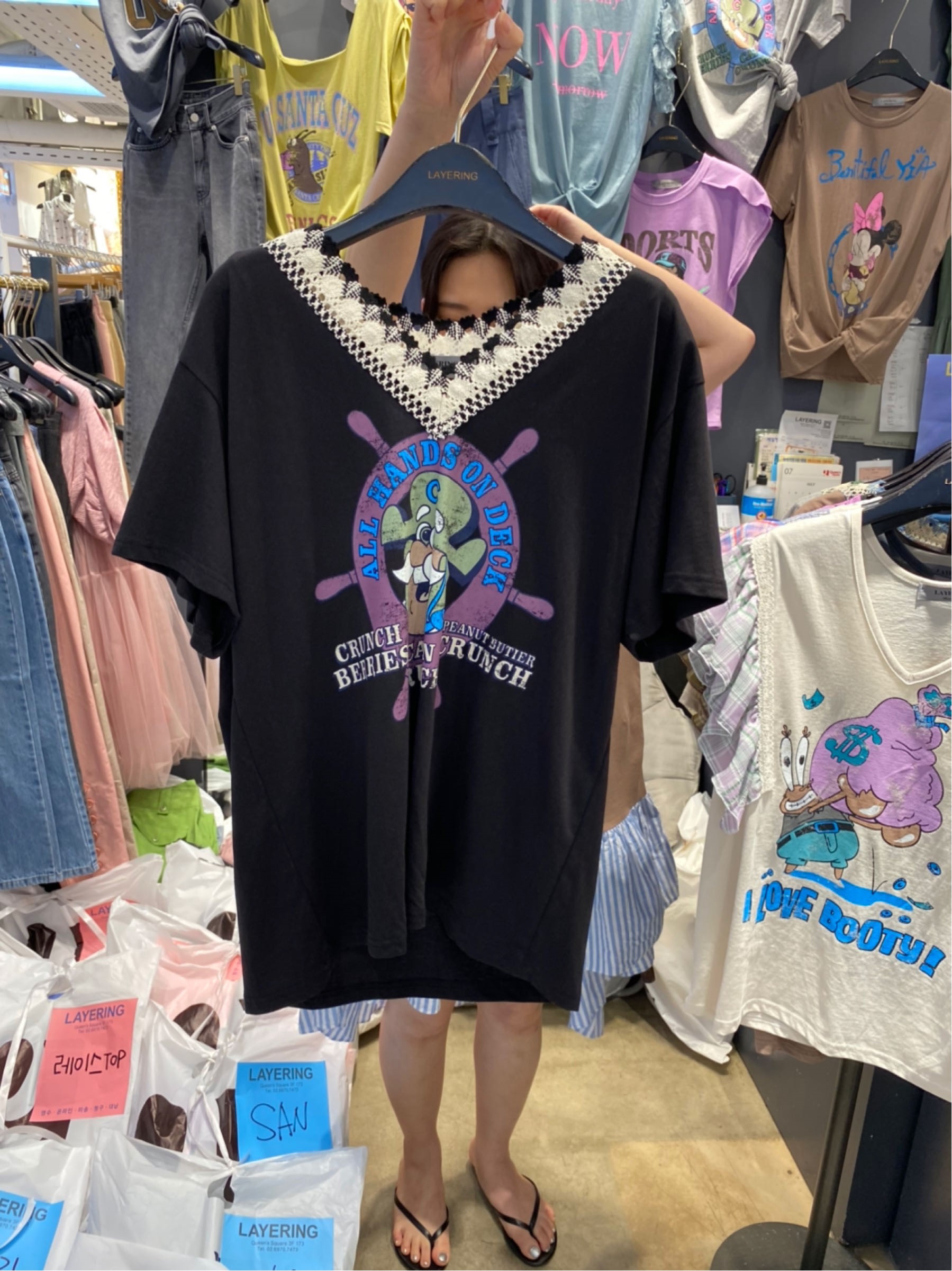 黑色