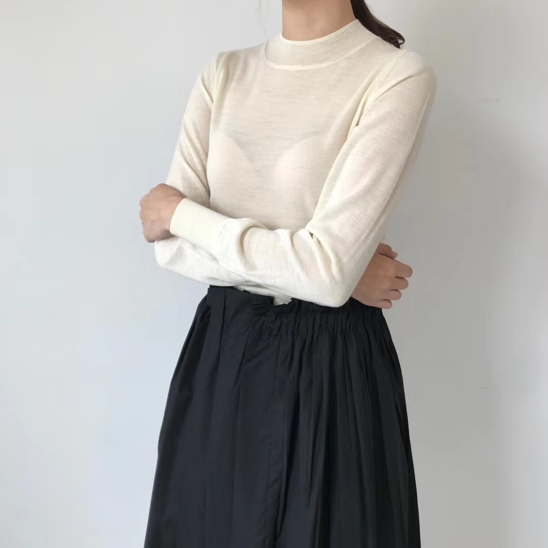 白色