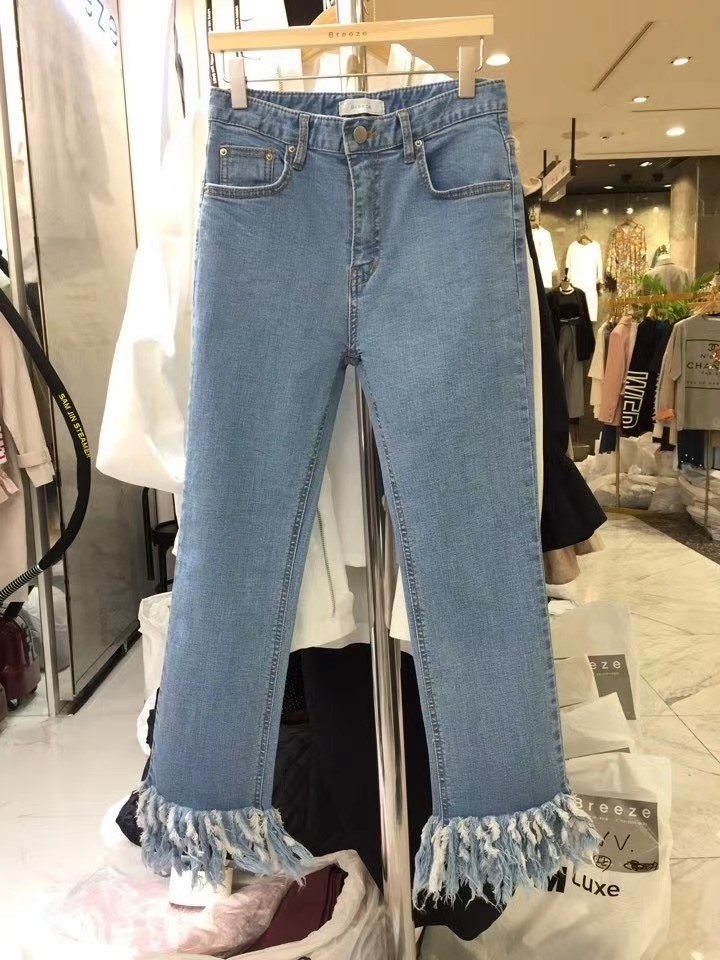 天蓝色
