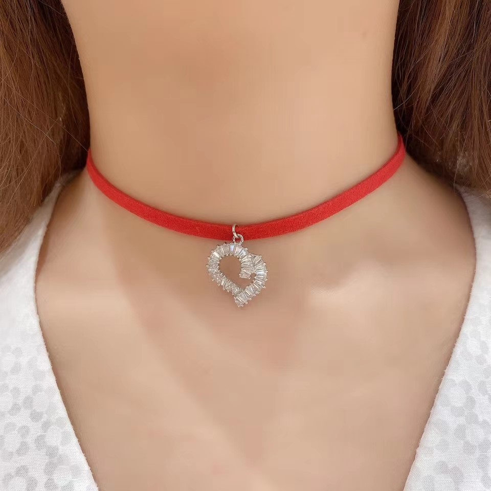 红色