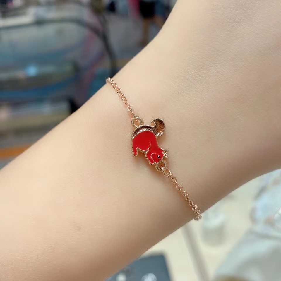 红色