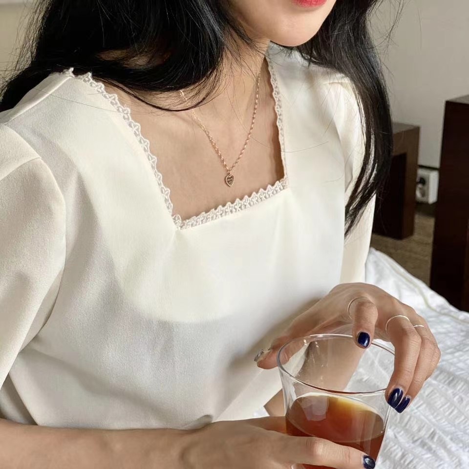 白色