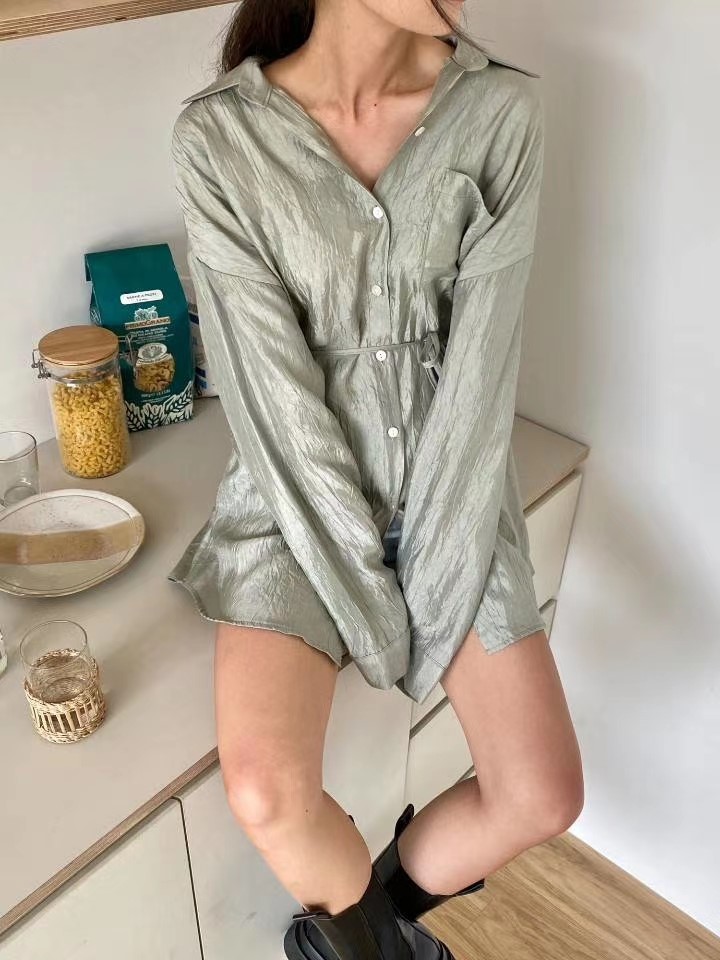 粉红色