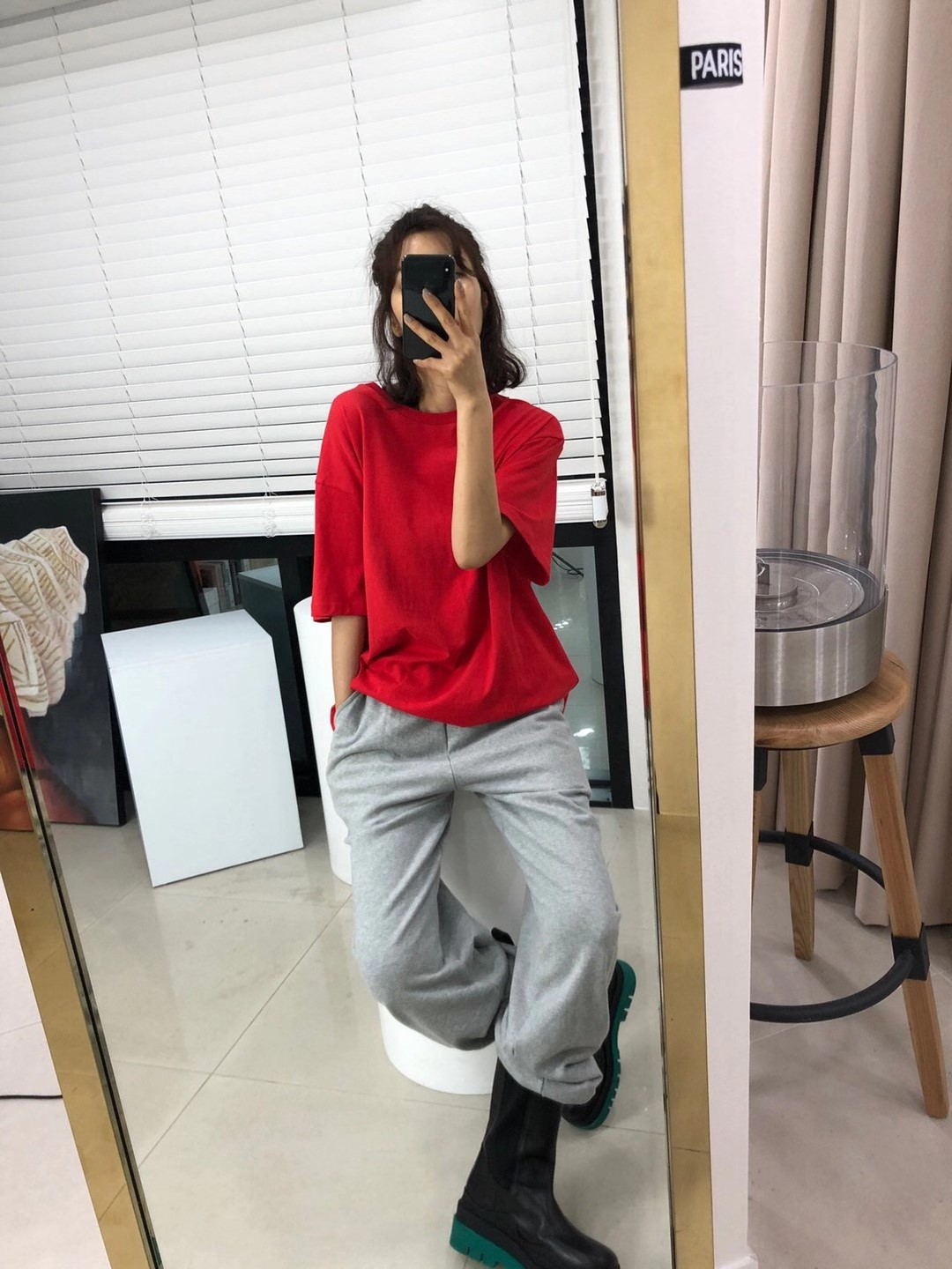 红色