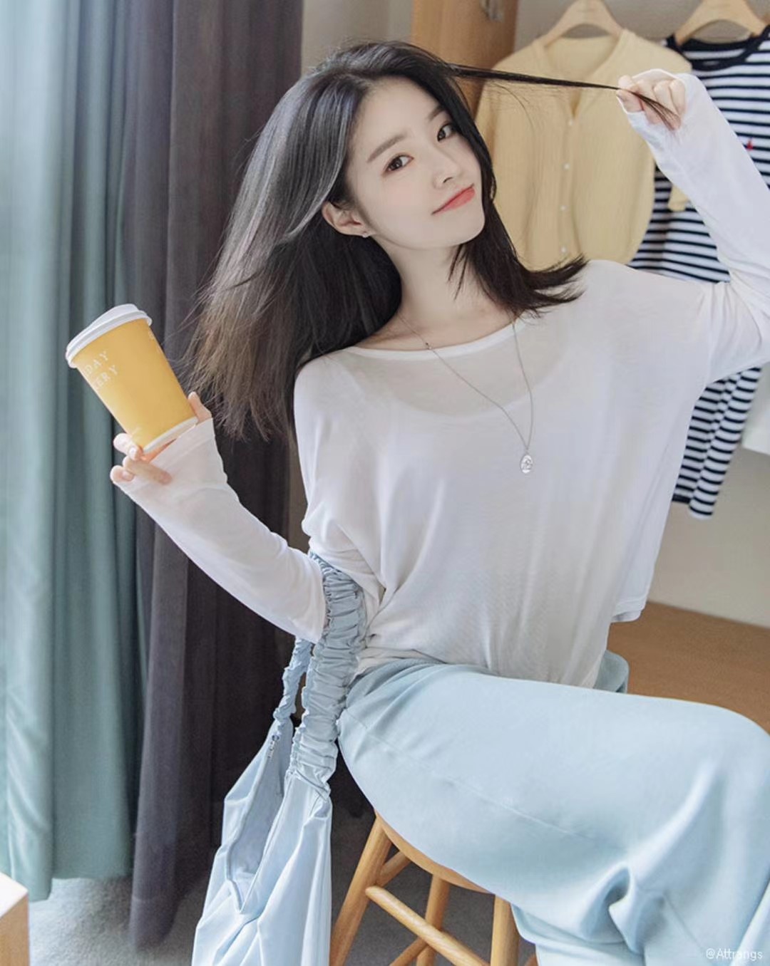 白色