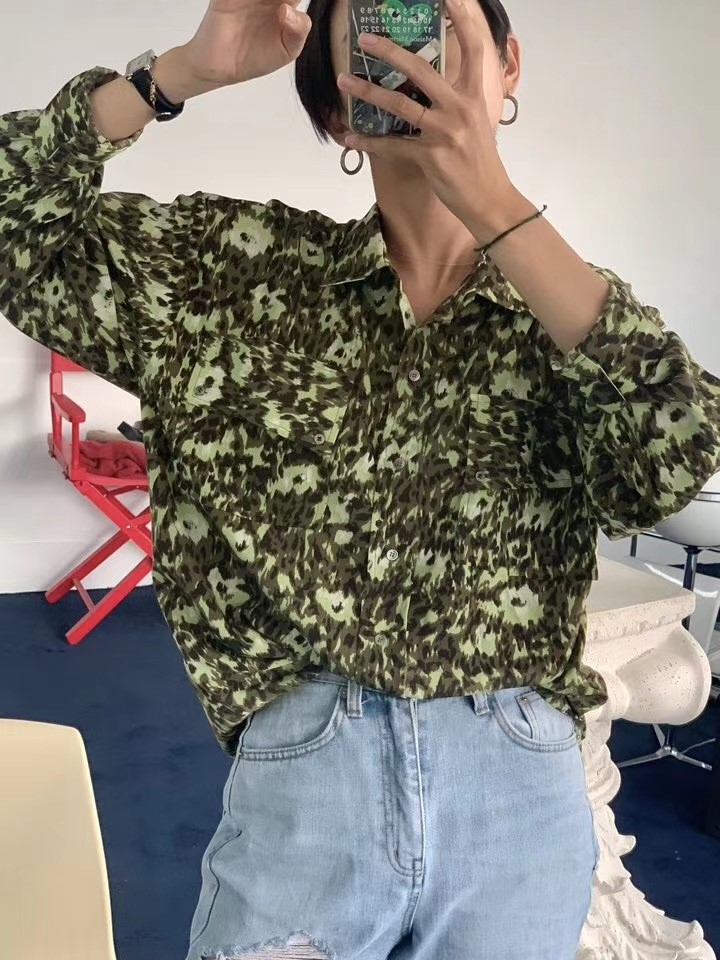绿色