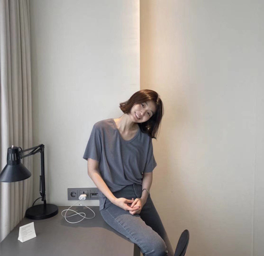 浅棕色