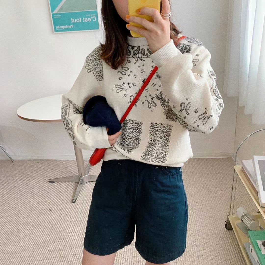 白色
