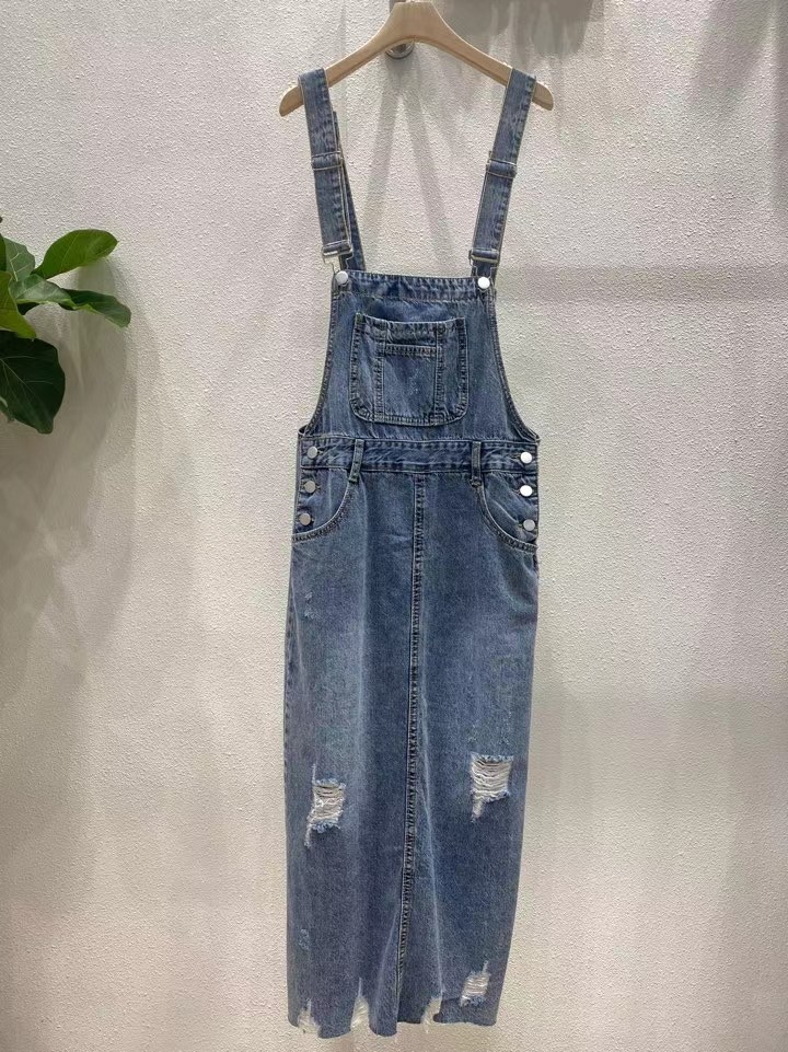 蓝色