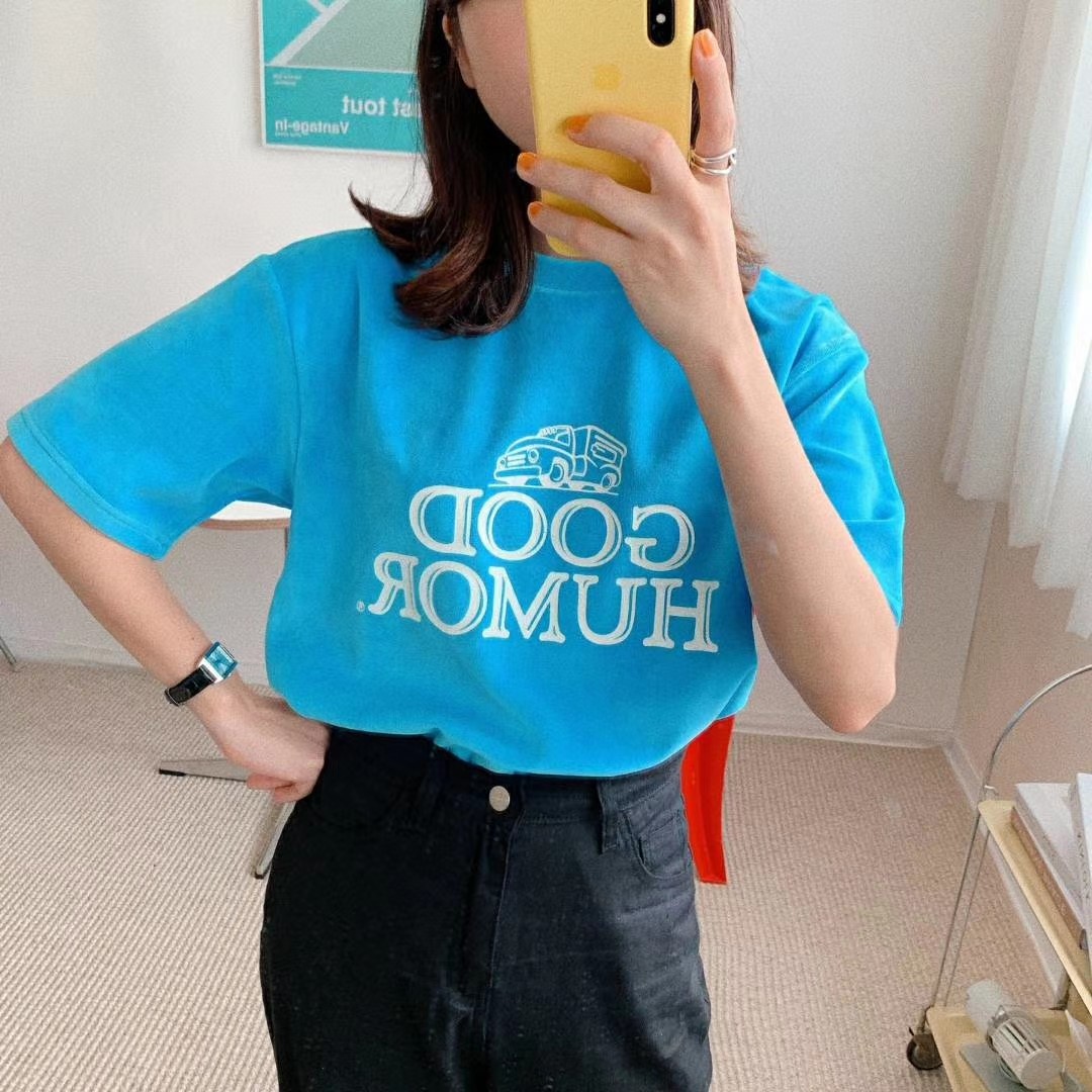 蓝色