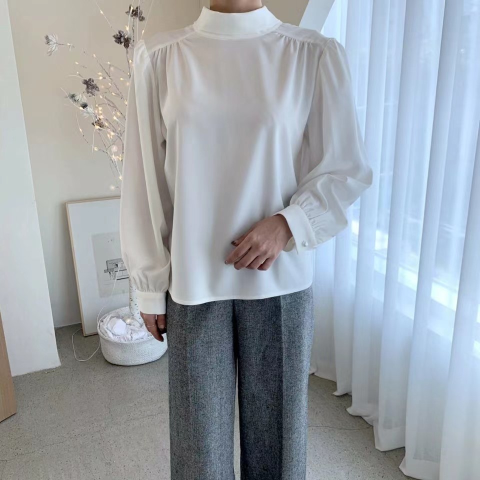 白色