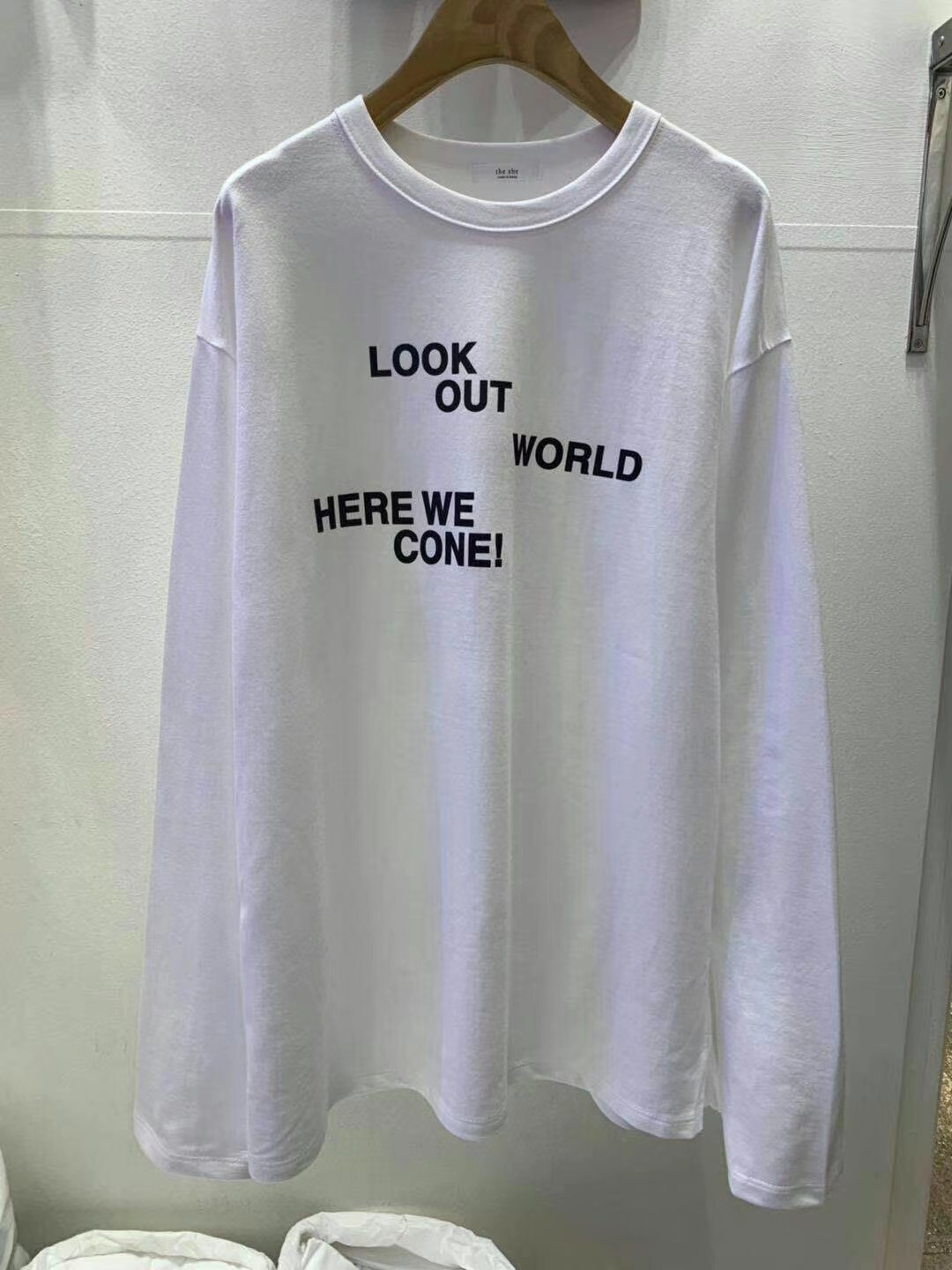白色