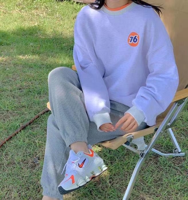 藏蓝色