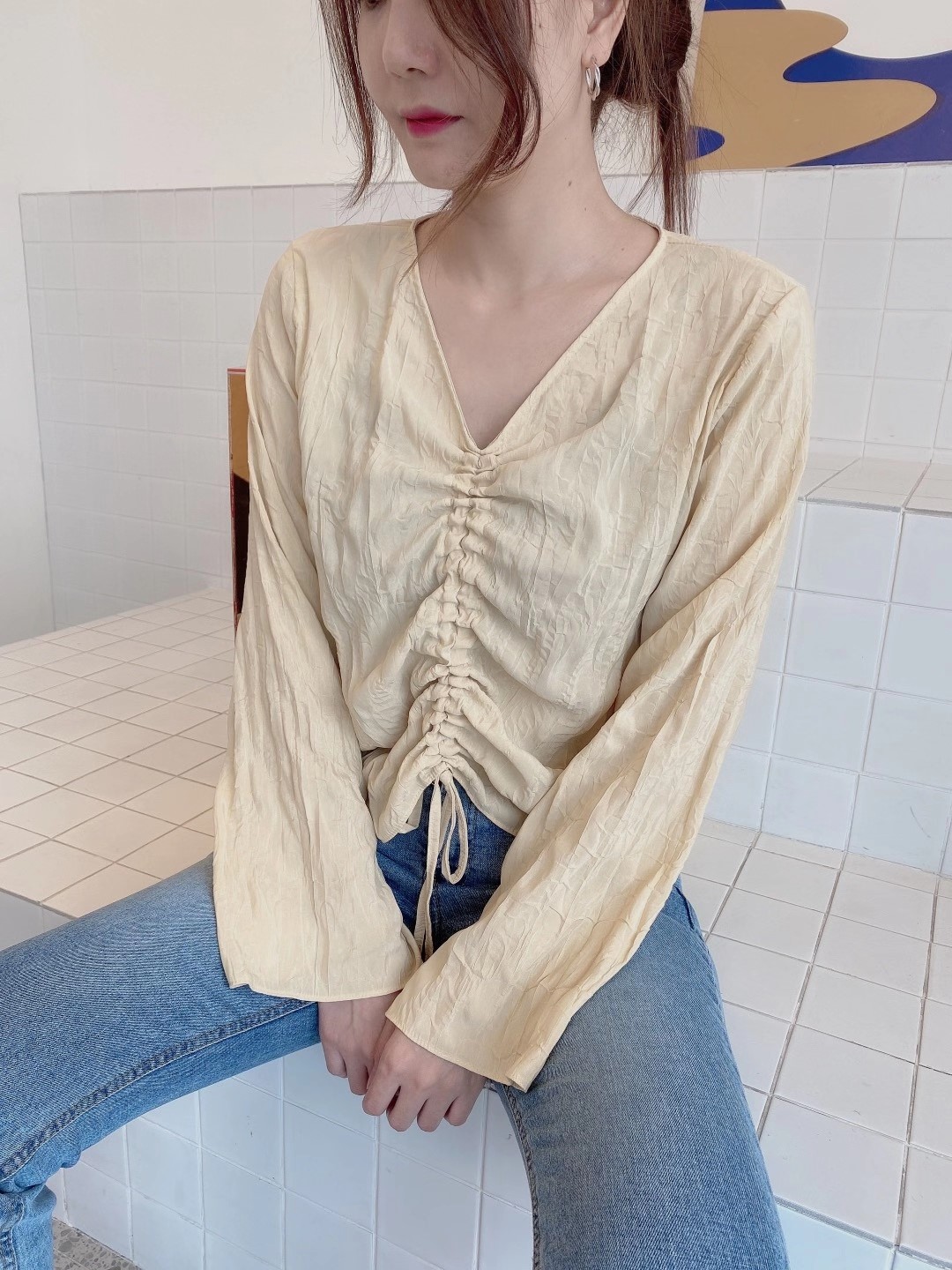 黄色