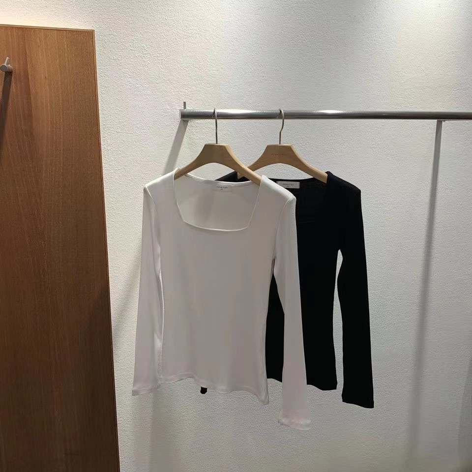 白色