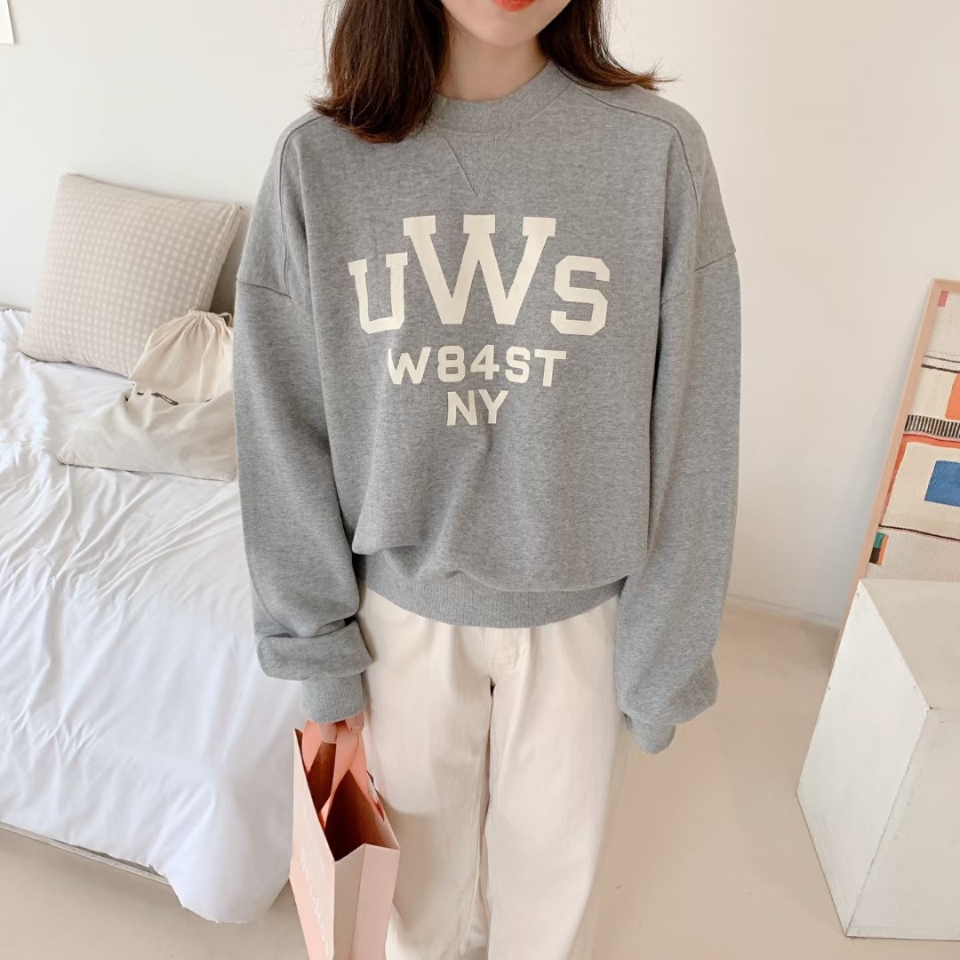 灰色
